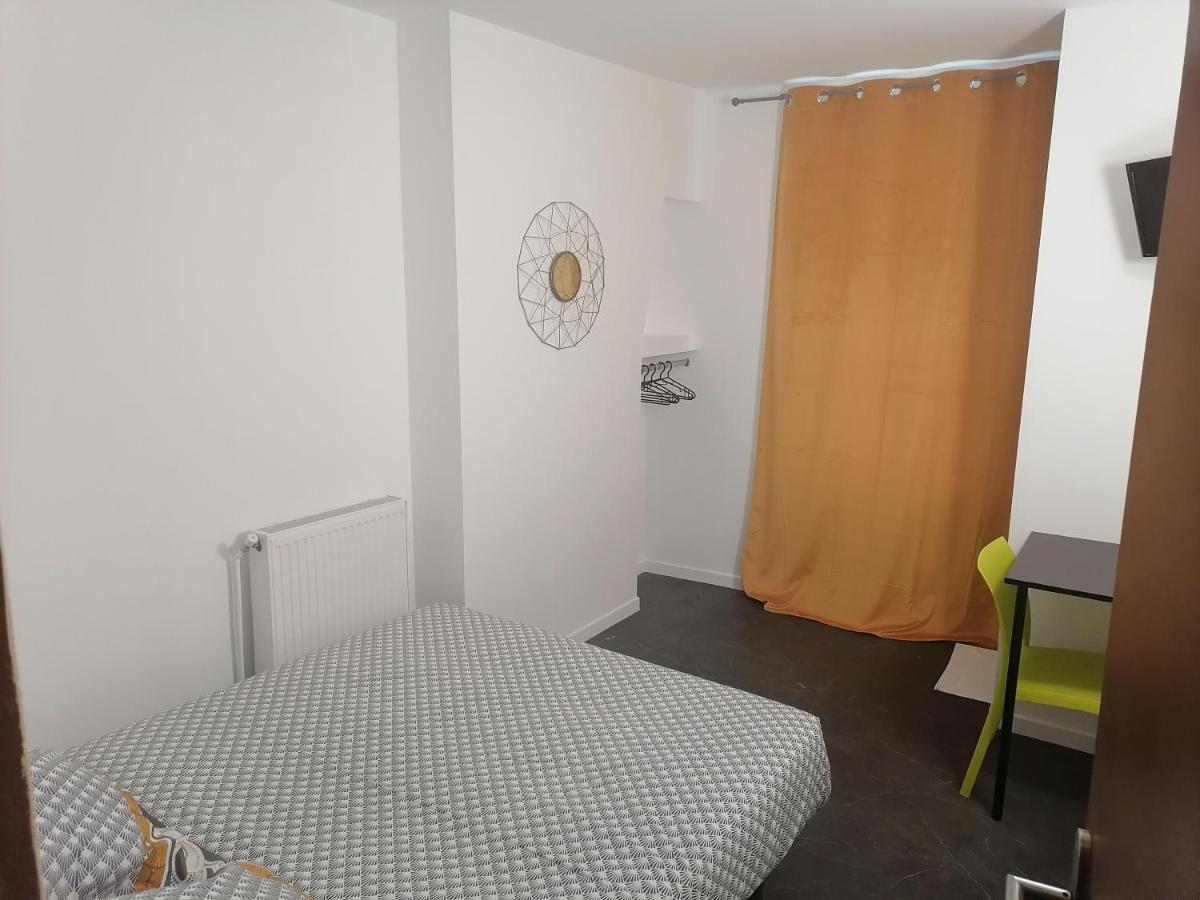 Hotel Le Parisien Реймс Екстериор снимка