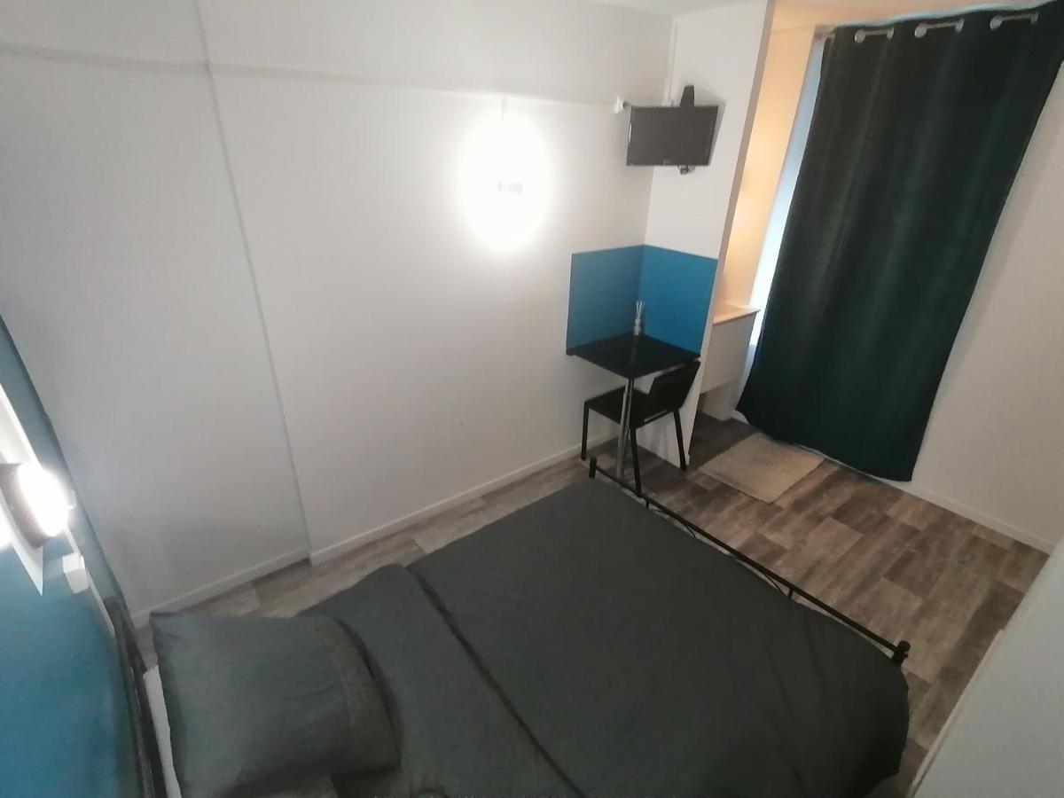Hotel Le Parisien Реймс Екстериор снимка